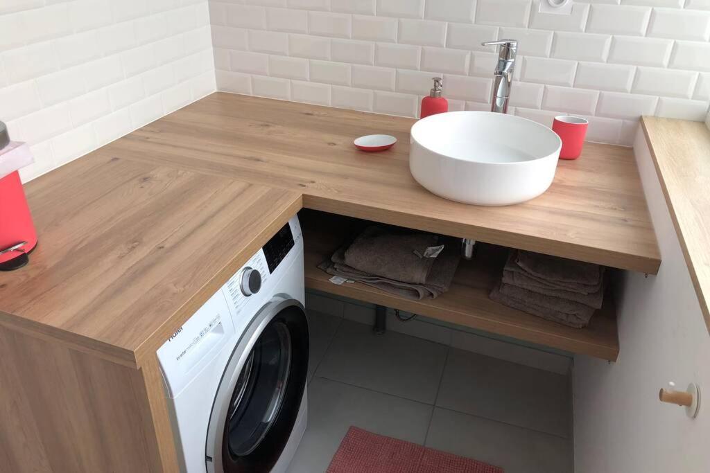 Marly  Joli Appartement Scandinave المظهر الخارجي الصورة